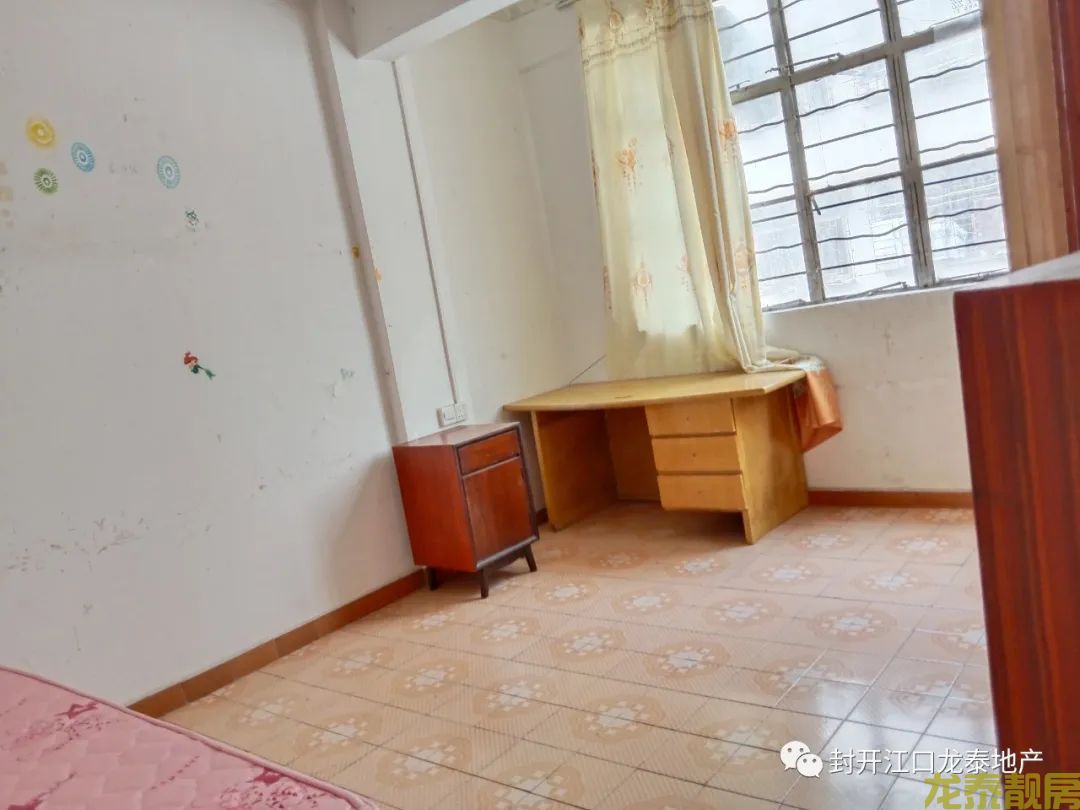 老城区江口中市场附近  步梯中层 采光靓仔