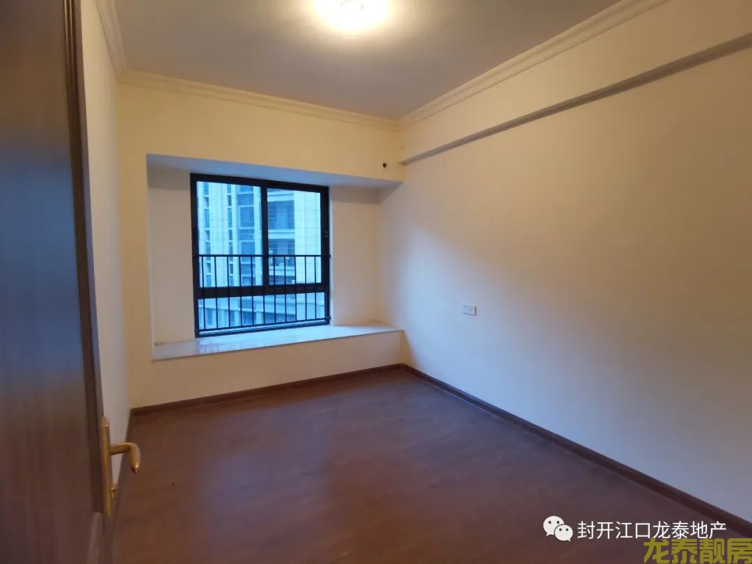 碧桂豪园4房户型全新装修未入住