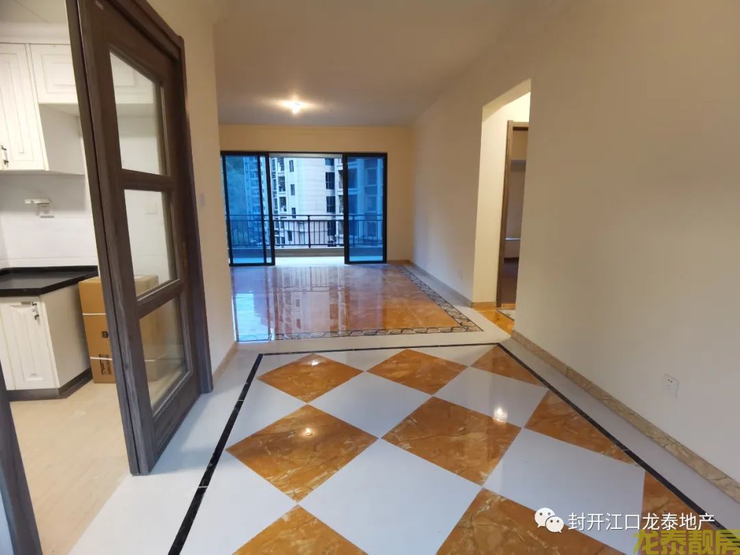 碧桂豪园4房户型全新装修未入住