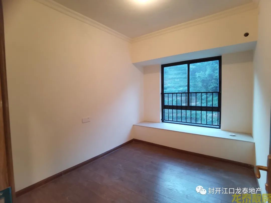 碧桂豪园4房户型全新装修未入住