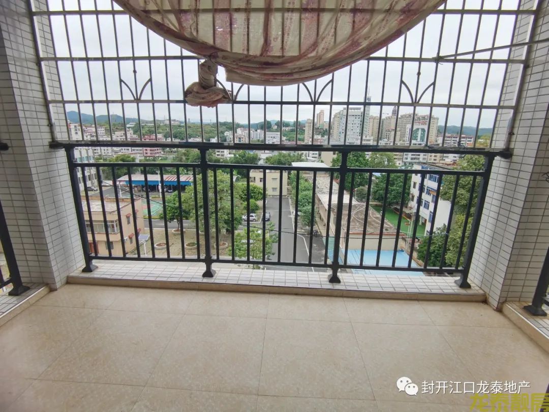 盛世莲花复式大5房 带平台花园