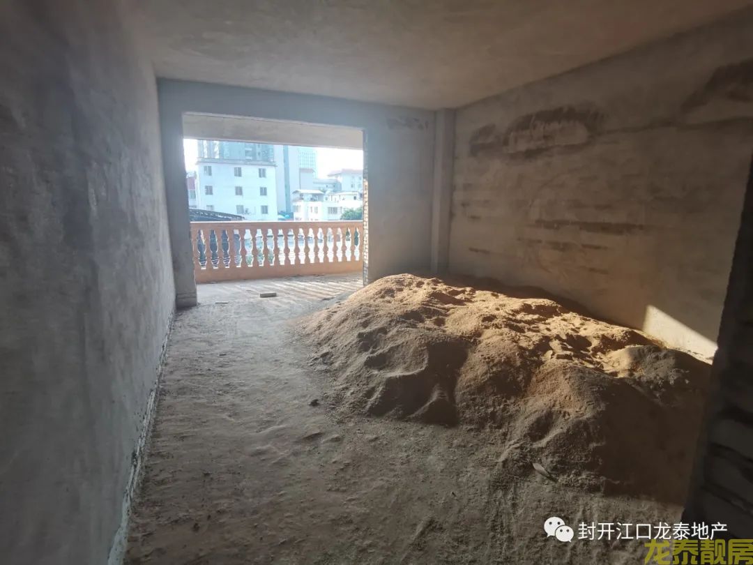 河南城区一线临街4层半自建房整栋出售