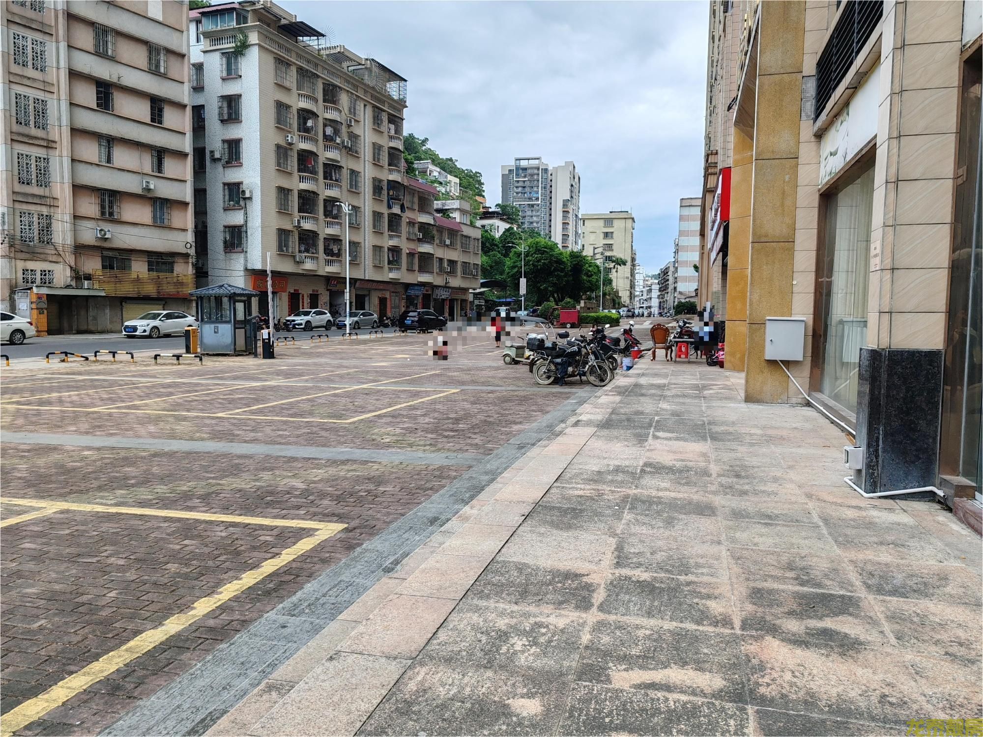 西堤领秀 临街商铺出售