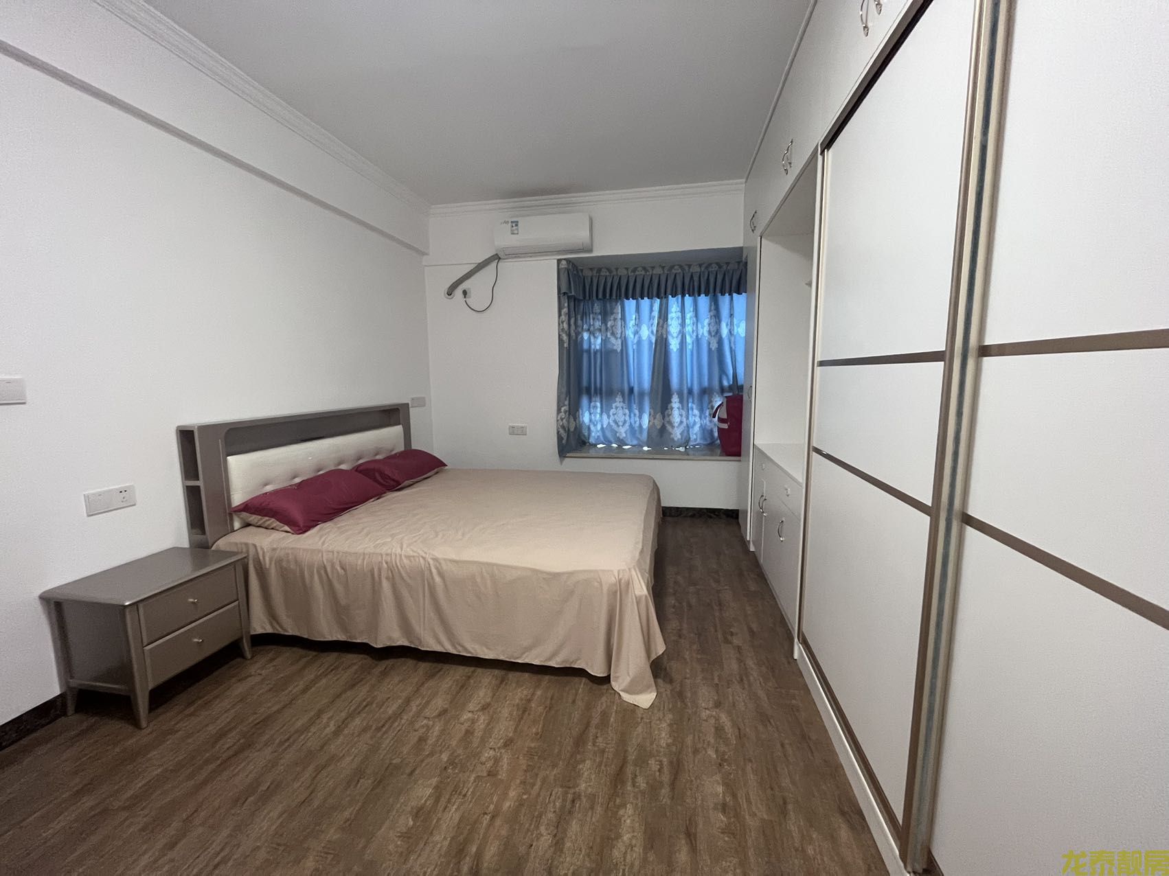 东丽新城精装三房