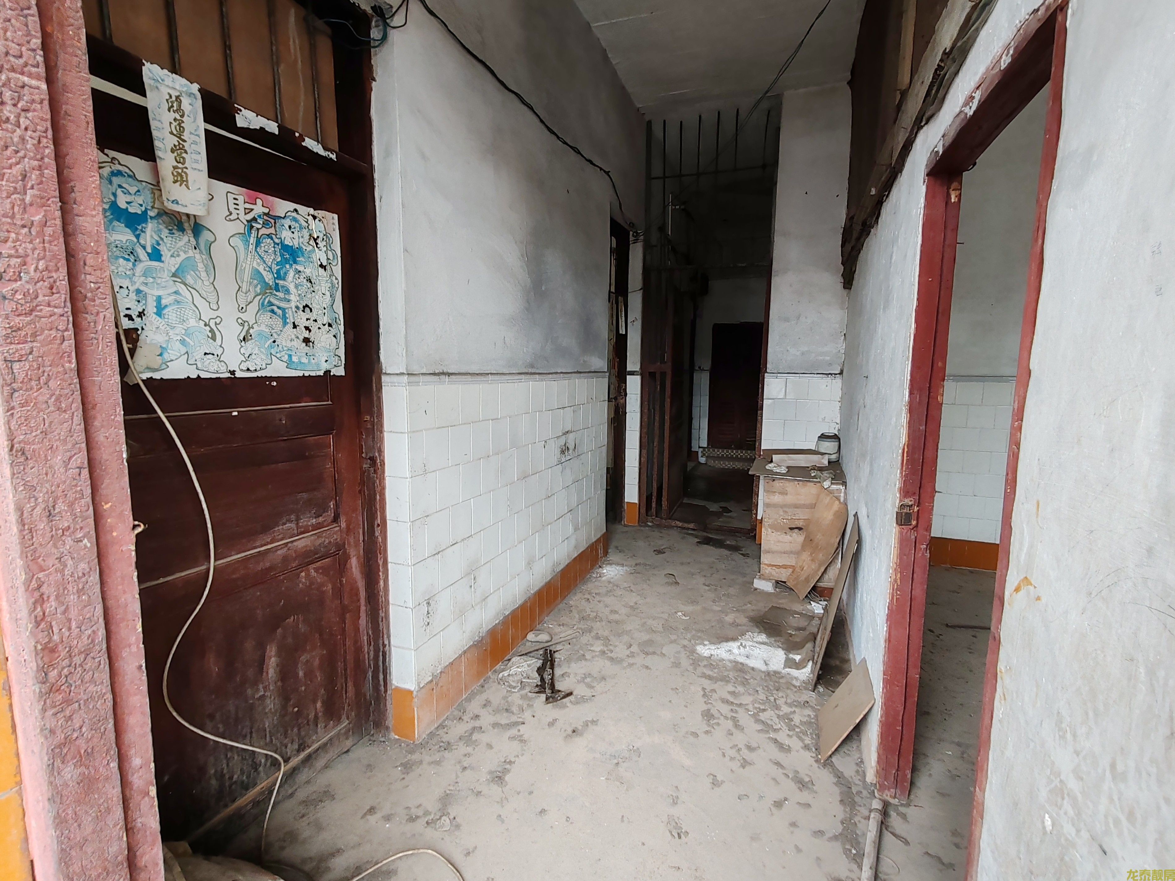 老城区三层半自建房整栋出售