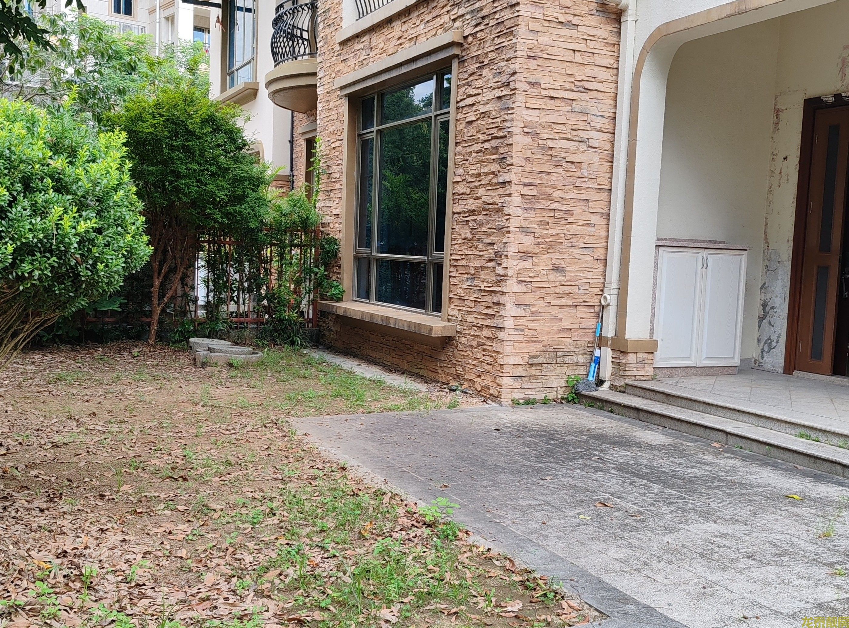 碧桂园五房送三面花园大别墅