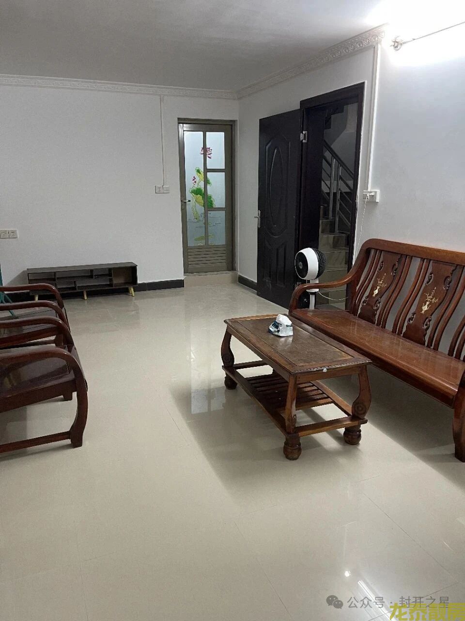 老城区青果场步梯三楼两房一厅