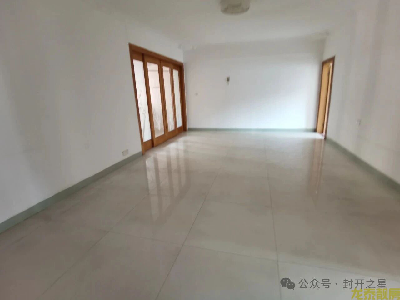 公园旁 步梯5楼 精装靓房出售