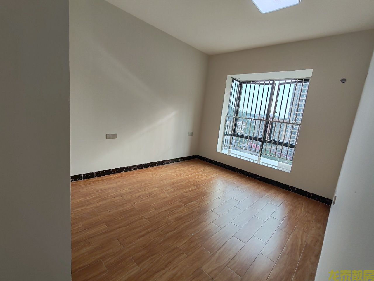 捡漏！康盛名门精装三房仅49.8万