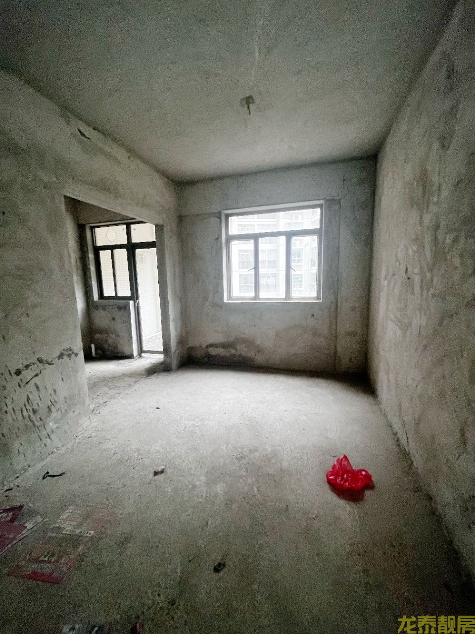 县府广场旁星河御景好房出售！