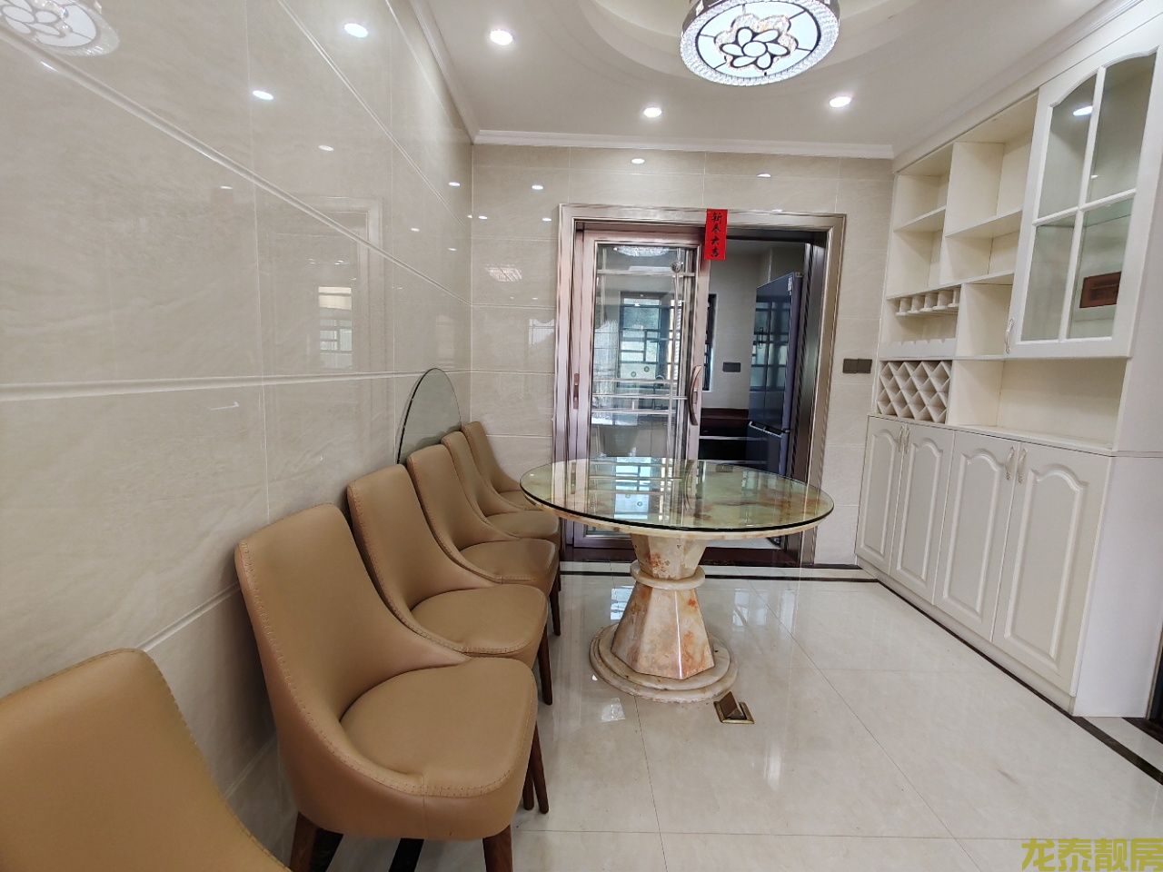 康盛名门稀缺四房，豪华精装，一步到位！